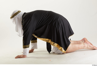 Arthur Fuller Sultan Bowing bowing kneeling whole body 0004.jpg